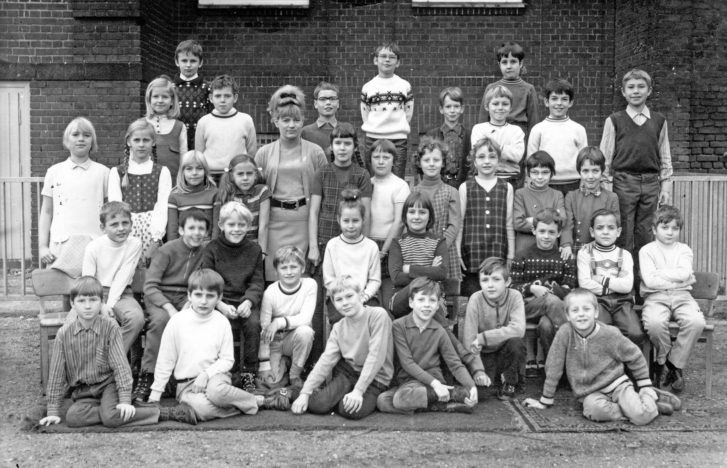 Klassenfoto von 1970 - die legendäre Klasse 4a von Fr. Küper